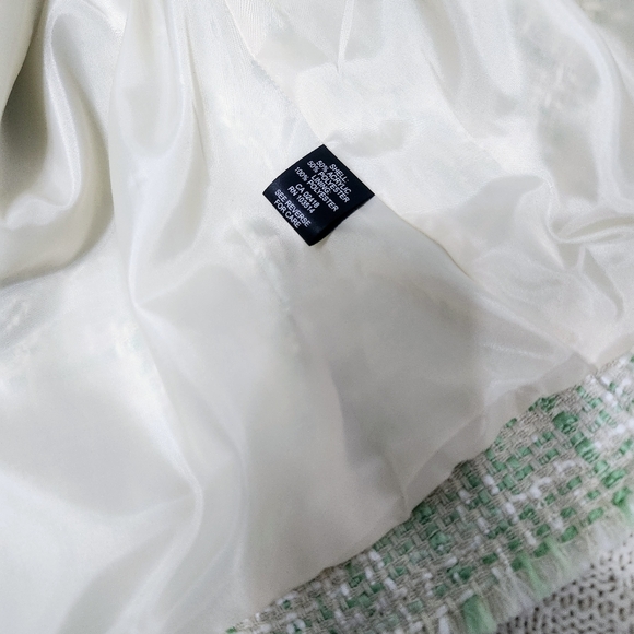 New XL Urchin Boucle Jacket - Picture 6 of 12